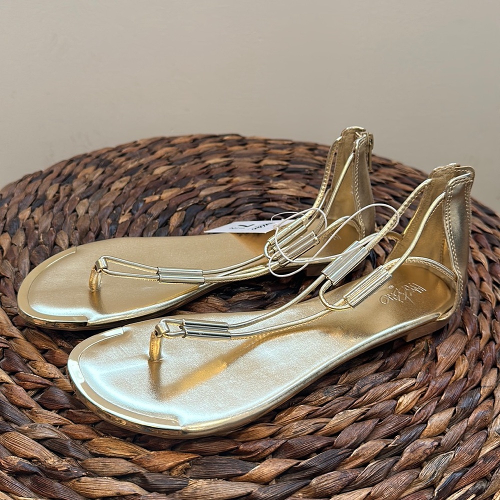Massimo gold sandals brynn nwt